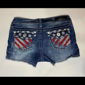 Wallflower shorts size 5